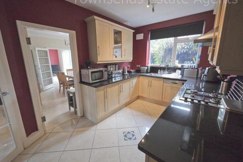 6 Murray Crescent, Pinner, HA5 3QE