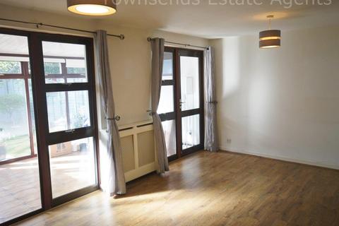 33 Bennett Close, Northwood, HA6 1EP