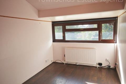 33 Bennett Close, Northwood, HA6 1EP