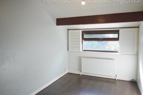 33 Bennett Close, Northwood, HA6 1EP