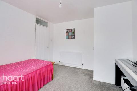 33 Danbury Down, Basildon, SS14 2SP