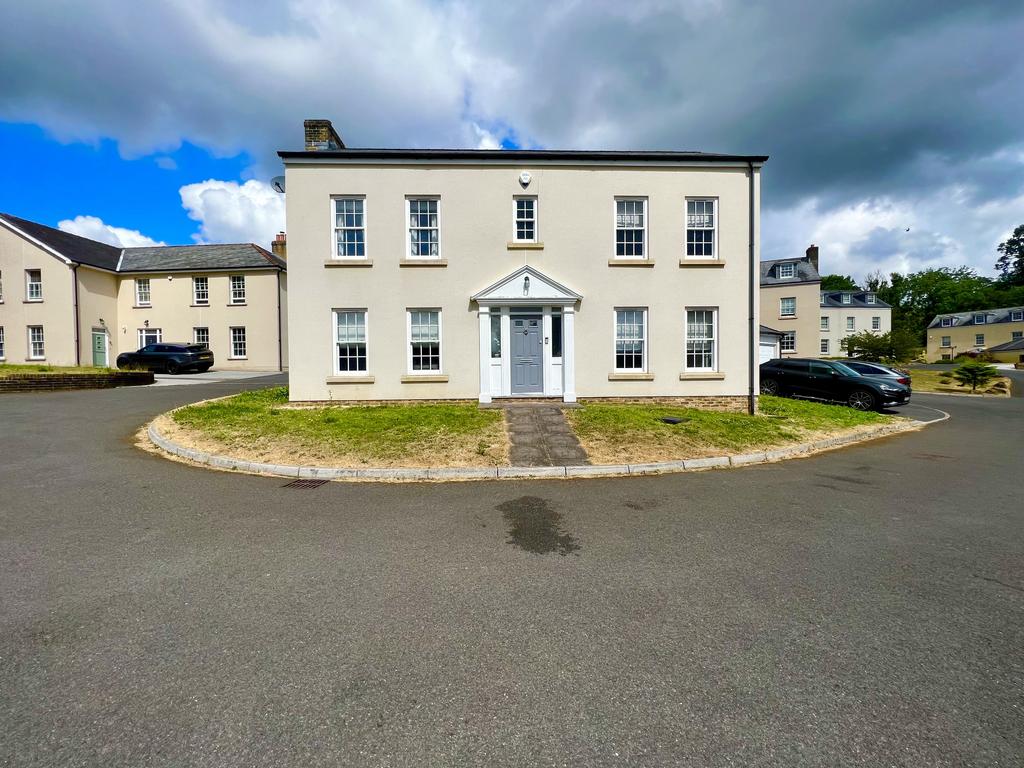 Gwaelodygarth Lane, Merthyr Tydfil CF47 4 bed detached house for sale
