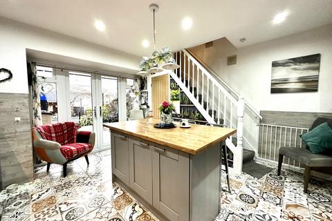 5 Windsor Place, Merthyr Vale, Merthyr Tydfil, CF48 4SB