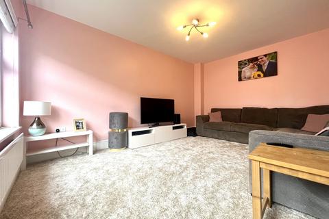 10 Foxglove Close, Trelewis, Treharris, CF46 6FA