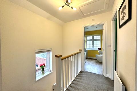 10 Foxglove Close, Trelewis, Treharris, CF46 6FA