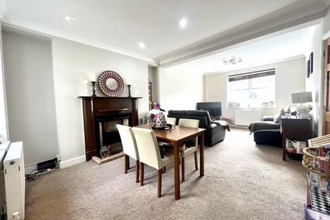 22 Brynteg, Treharris, CF46 5RF
