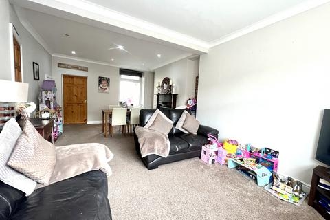 22 Brynteg, Treharris, CF46 5RF
