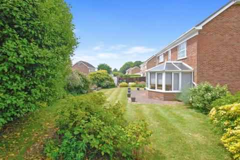 1 Cobay Close, Hythe, CT21 6AA