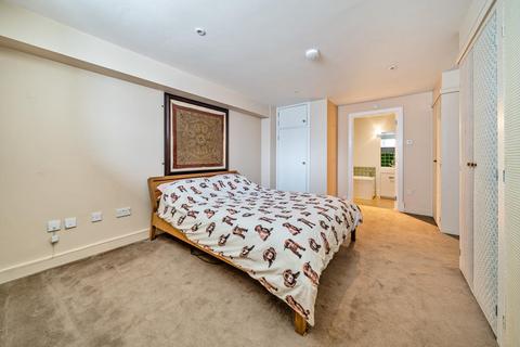 2 bedroom flat for sale, Redcross Way, Southwark