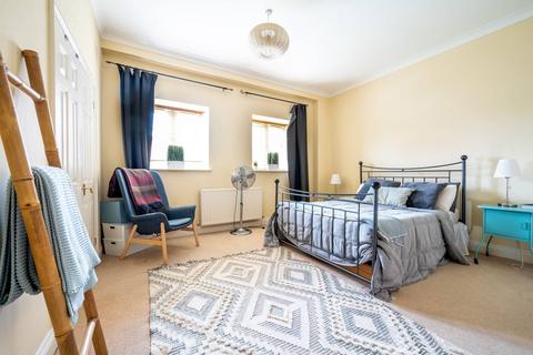1 bedroom maisonette to rent, Meadrow, Godalming, GU7