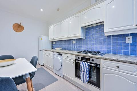 1 bedroom maisonette to rent, Meadrow, Godalming, GU7