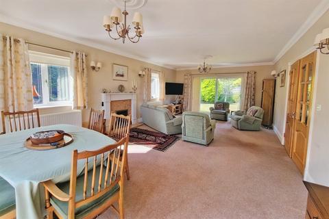 4 bedroom detached house for sale, Bridport