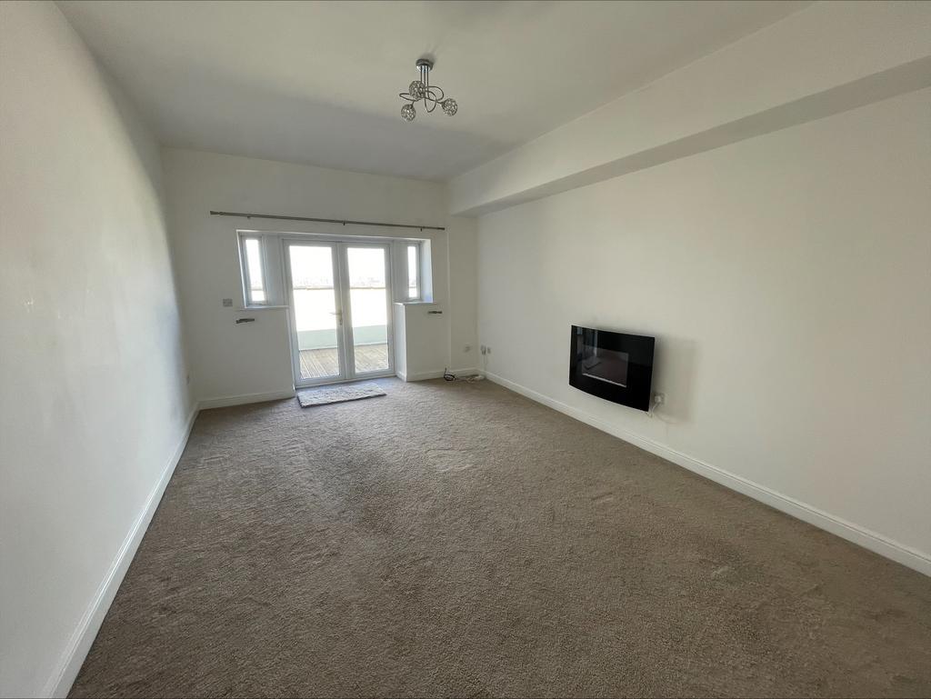 Halifax Road, Cullingworth BD13 3 bed apartment £850 pcm (£196 pw)