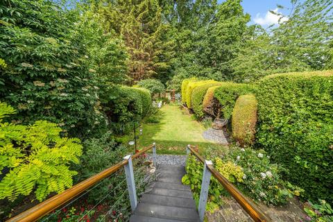31 Braeside, Beckenham, BR3 1ST