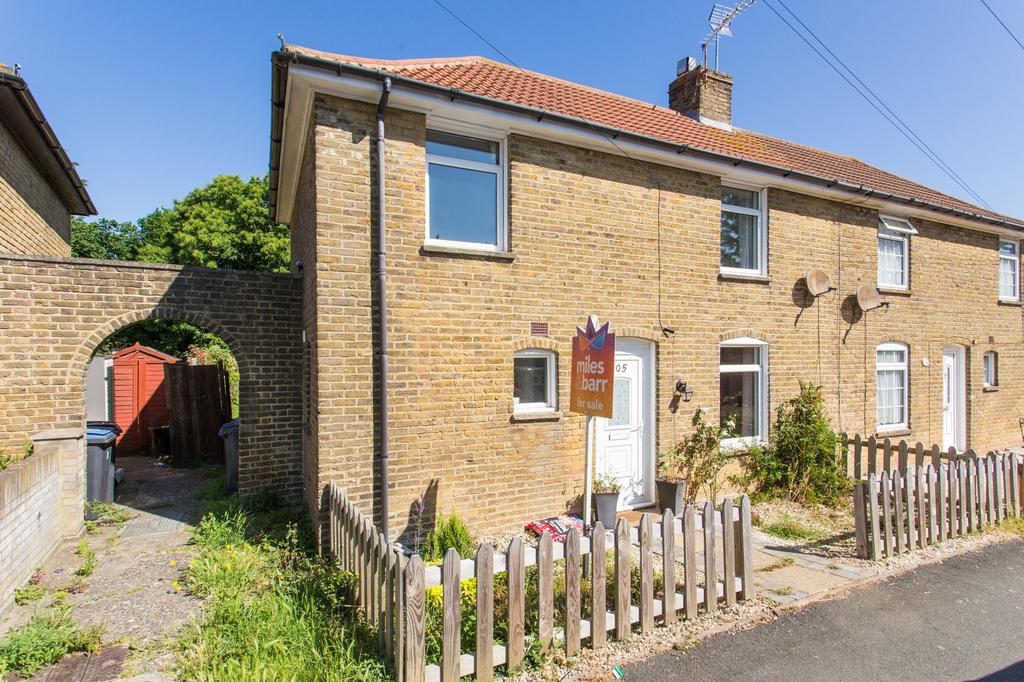 Milner Crescent, Aylesham, CT3 3 bed semidetached house £250,000
