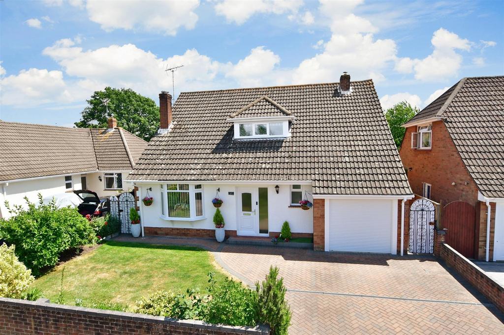 Oakhurst Drive, Waterlooville, Hampshire 3 bed detached house for sale