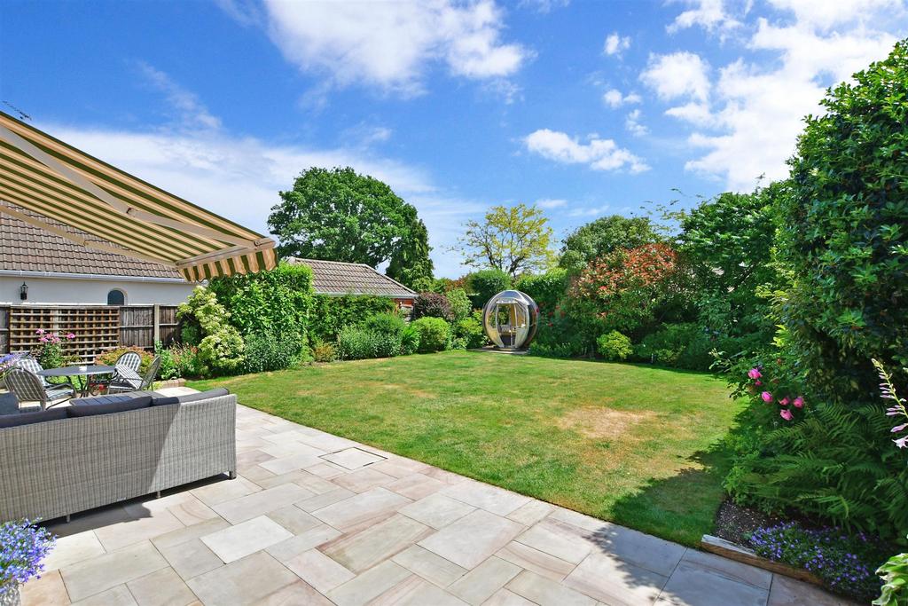 Oakhurst Drive, Waterlooville, Hampshire 3 bed detached house for sale
