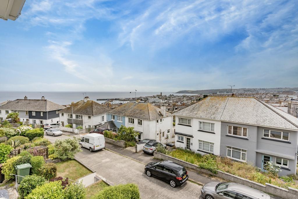 Harbour View Crescent, TR18 2AZ 3 bed semidetached house for sale £375,000