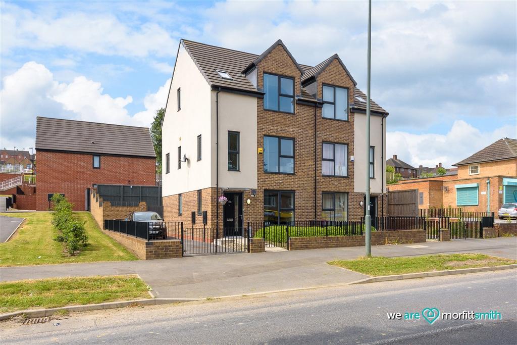Harborough Avenue, Sheffield, S2 1QQ... 4 bed semidetached house £