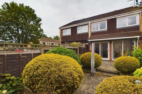 23 Hanger Close, Hemel Hempstead, HP1 1TR