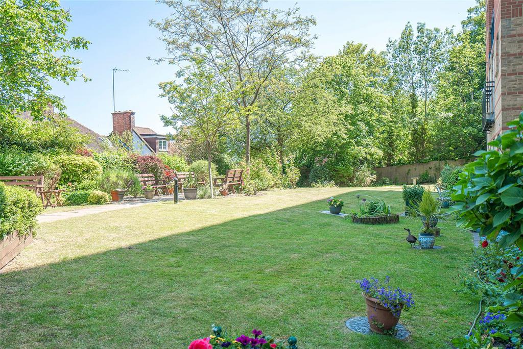 Communal Gardens G