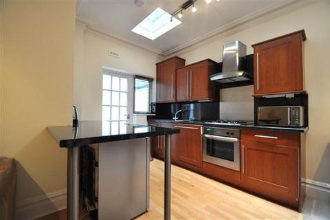2 bedroom apartment to rent, Ashburn Gardens, London