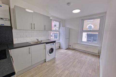 2 bedroom flat to rent, Lower Clapton Road, London E5