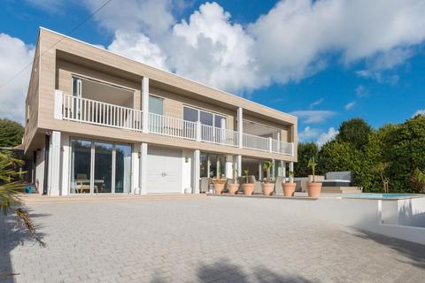5 bedroom detached house for sale - North Foreland Avenue, Broadstairs, CT10