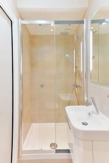 Studio to rent, 25 Linden Gardens, London W2