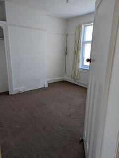 3 bedroom flat to rent, Park Avenue, Redcar TS10