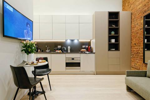 Studio to rent, 37 Emperor's Gate, London SW7