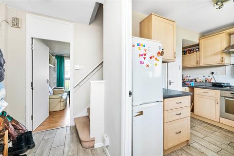 3 bedroom flat to rent, Aintree Street, Fulham, SW6