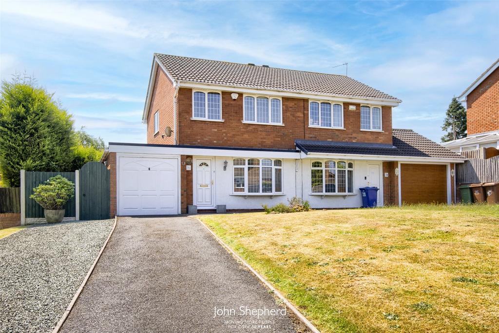 Bond Way, Hednesford, Cannock, Staffordshire, WS12 3 bed semidetached