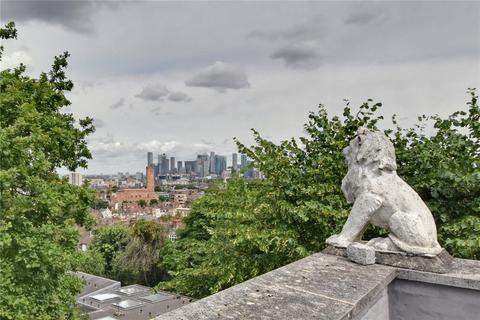 15 Westgrove Lane, London, SE10 8QP