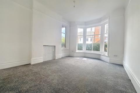 9 Denewood Road, Westbourne, Bournemouth, BH4 8EB