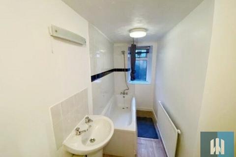 1 bedroom apartment to rent, Lowergate, Huddersfield, HD3