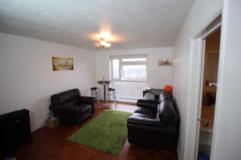1 bedroom flat for sale, Kelso Court, Anerley Park, Penge, London SE20