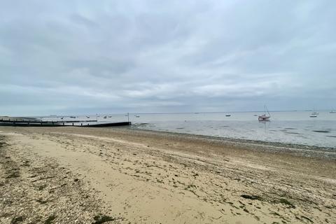 undefined, Beach Hut 363, Thorpe Bay, Essex, SS1