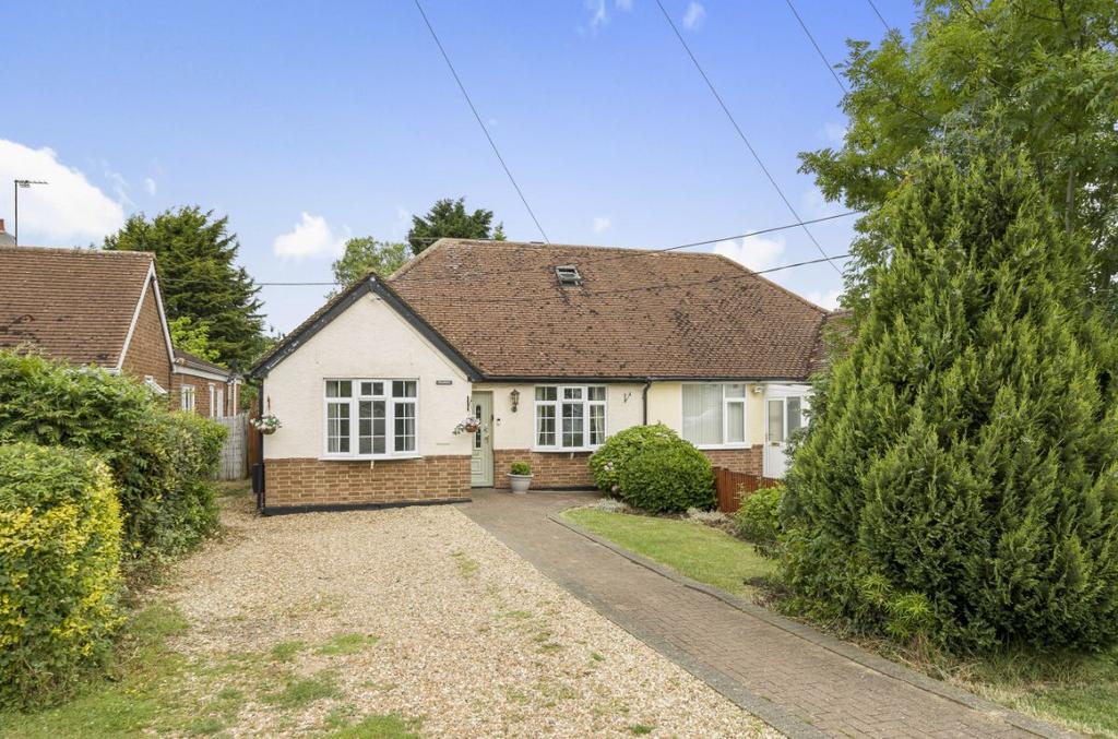 Wood End Road, Kempston, Bedford 3 bed bungalow for sale - £400,000