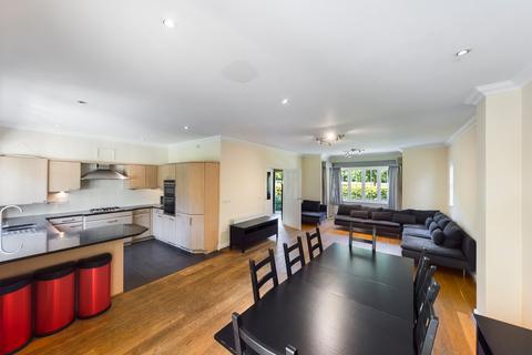 27 Railton Road, Guildford, GU2 9LX