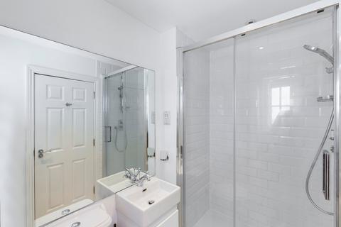 27 Railton Road, Guildford, GU2 9LX