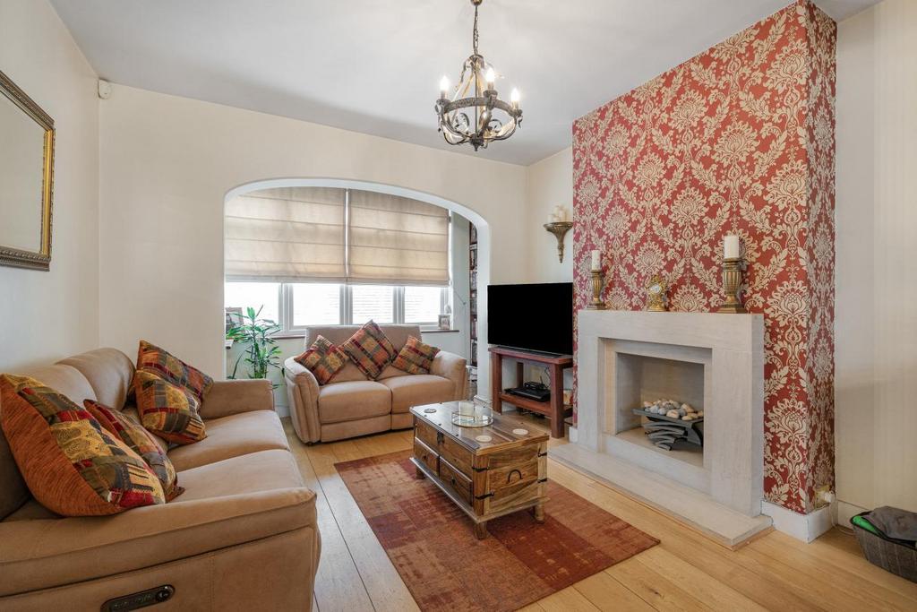 Frant Road, Thornton Heath 3 bed terraced house for sale £475,000