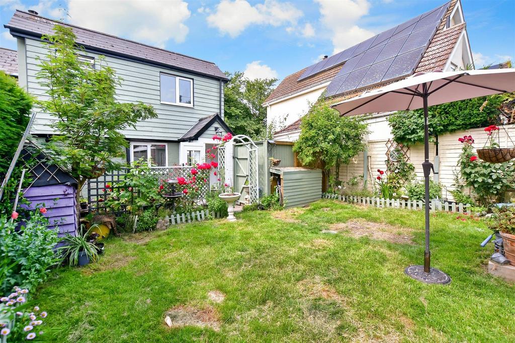 Way Hill, Minster, Ramsgate, Kent 2 bed cottage for sale £325,000