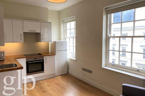 1 bedroom apartment to rent, Shaftesbury Avenue, London, Greater London