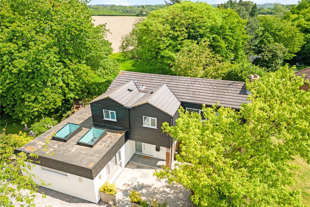 Nairdwood Lane, Prestwood, Great Missenden, Buckinghamshire, HP16 4 bed