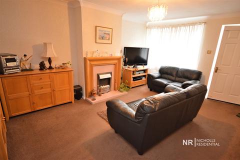 26 Angus Close, Chessington, KT9 2BP
