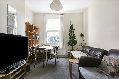 4 bedroom apartment to rent, Byrne Road, London, SW12