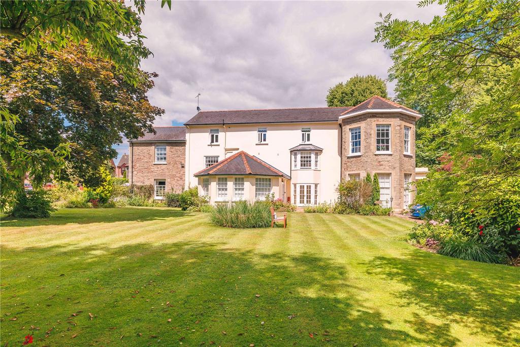 Walford House, Priory Lea, RossonWye, Herefordshire, HR9 2 bed
