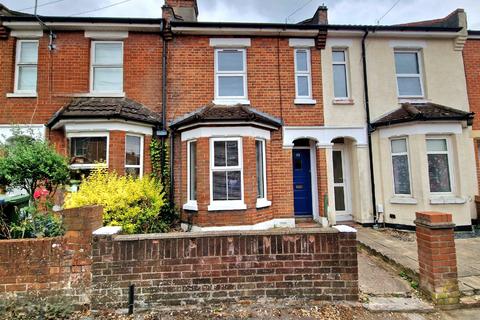 3 bedroom terraced house to rent, ONLINE ENQUIRIES! Norham Avenue, Shirley