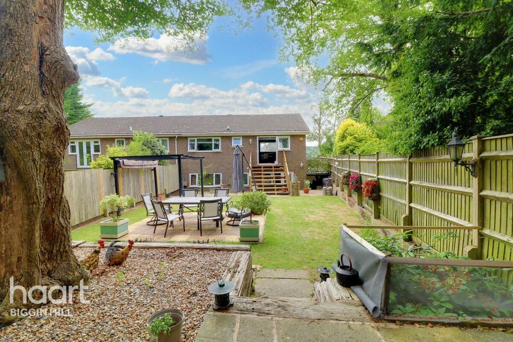 Mount Pleasant, Biggin Hill 4 bed semidetached house for sale £550,000